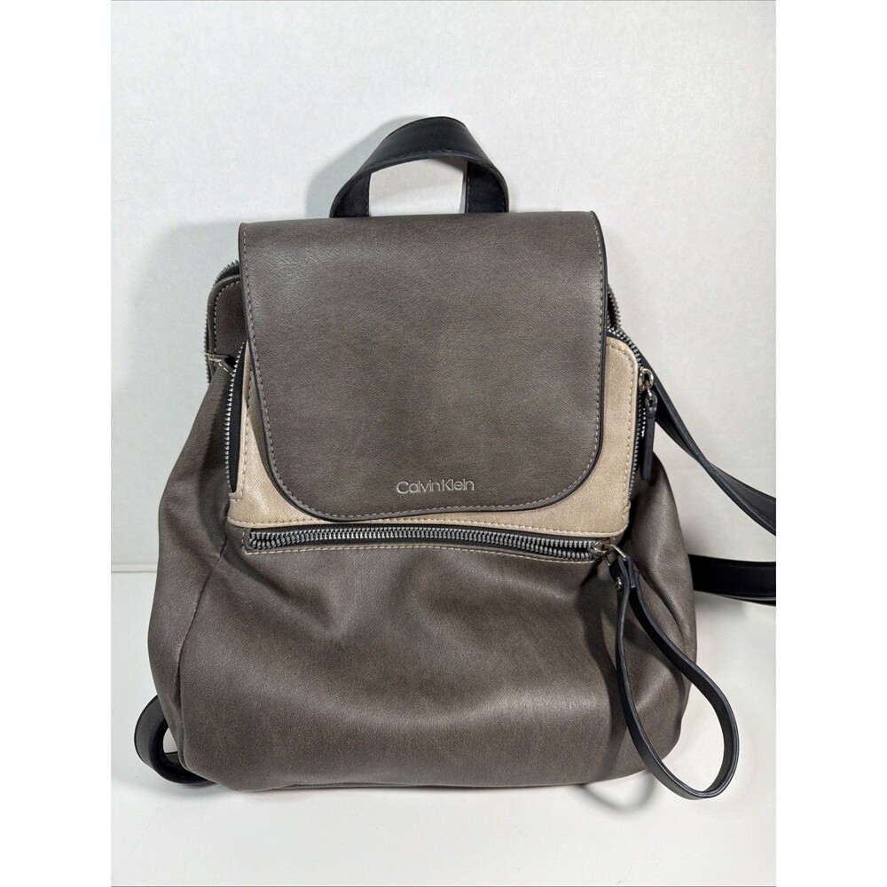CALVIN KLEIN Color Block Triple Compartment Leather Backpack Purse Bag Gray Tan